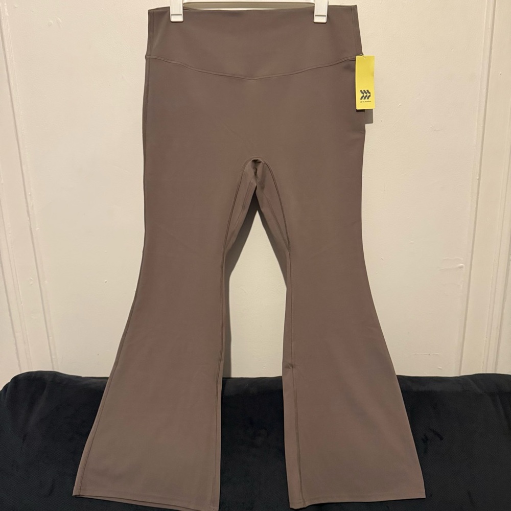 All in motion Brown Flared leggings